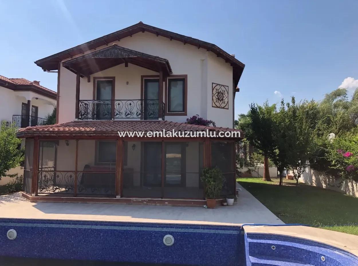 4+1 Villen Zum Verkauf In 575M2 Grundstück In Dalyan