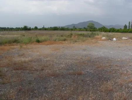 Kommerzielles Grundstück Für Verkauf In Dalyan, Dalyan Sie Auf Dem Highway 17,805M2 Grundstück Zum Verkauf Schnäppchen