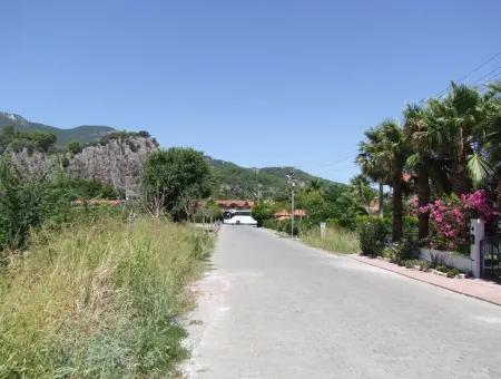 Dalyan'da Kanala Sıfır Satılık Arsa